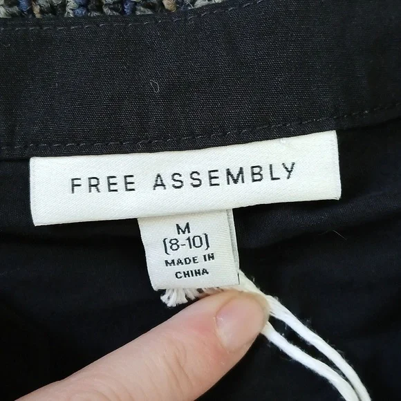 Nwt Free Assembly  Cotton Eyelet Tiered Mini Dress with Puff Sleeves, Med. - Picture 6 of 8